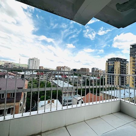 Suite Apartment On Pushkin Street Jereván Kültér fotó
