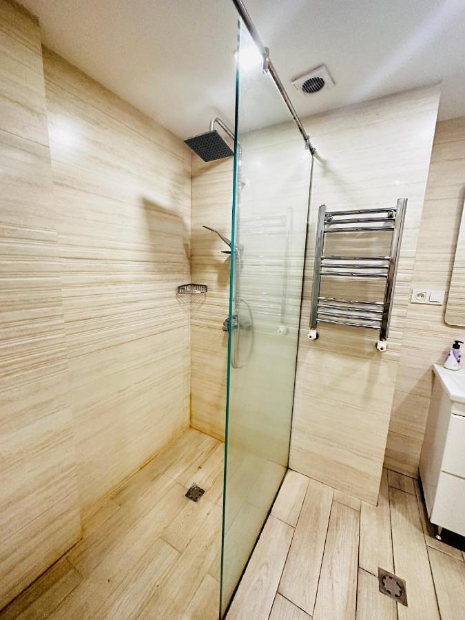 Suite Apartment On Pushkin Street Jereván Kültér fotó